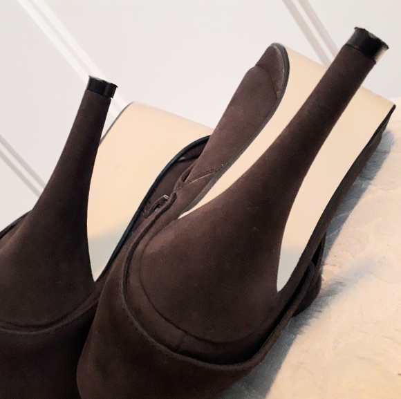 LAX Brown Faux Suede Booties - Picture 5 of 7